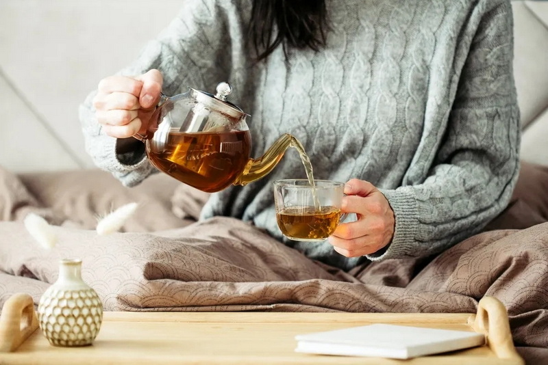 Drink Cold Green Tea After Tooth Extraction_2