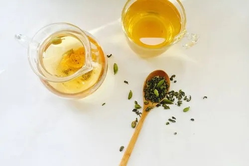 What Are the Top 5 Benefits of Green Tea L-Theanine 60% for Mental Health